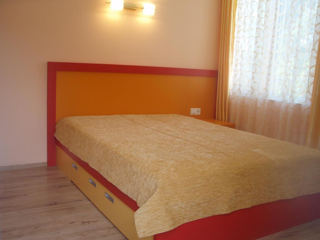Mania Guest House Калофер Стая снимка