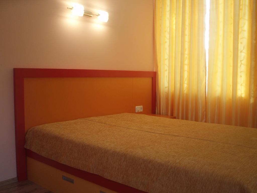 Mania Guest House Калофер Стая снимка